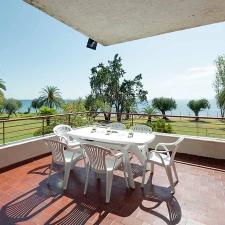 Malt Beachfront * Mola Kalyva
