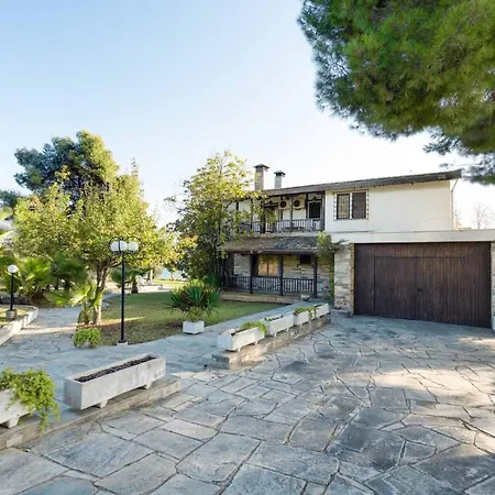 Malt Beachfront Villa Mola Kalyva